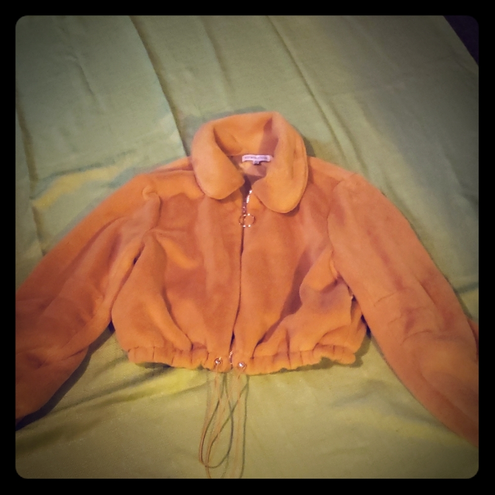 Really cute, soft, faux fur, cropped jacket